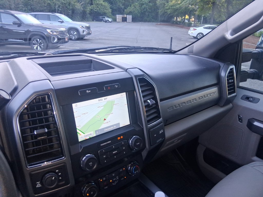 Used 2021 Ford F250 4x4 Crew Cab Super Duty image 12