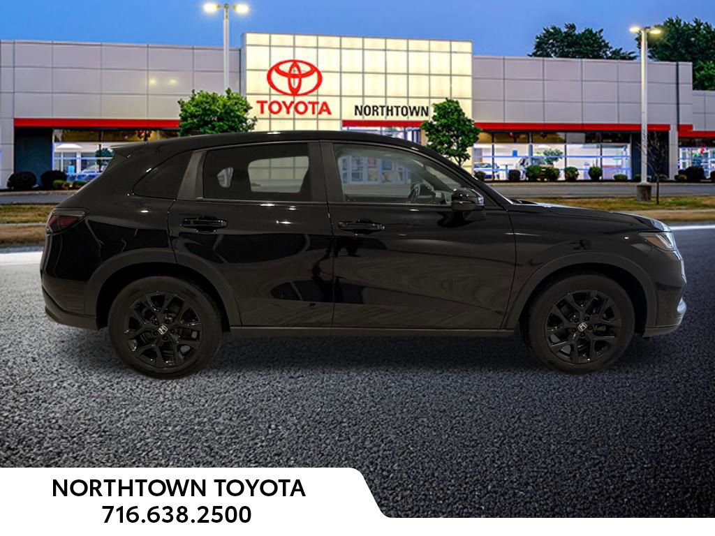 Used 2023 Honda HR-V Sport image 11