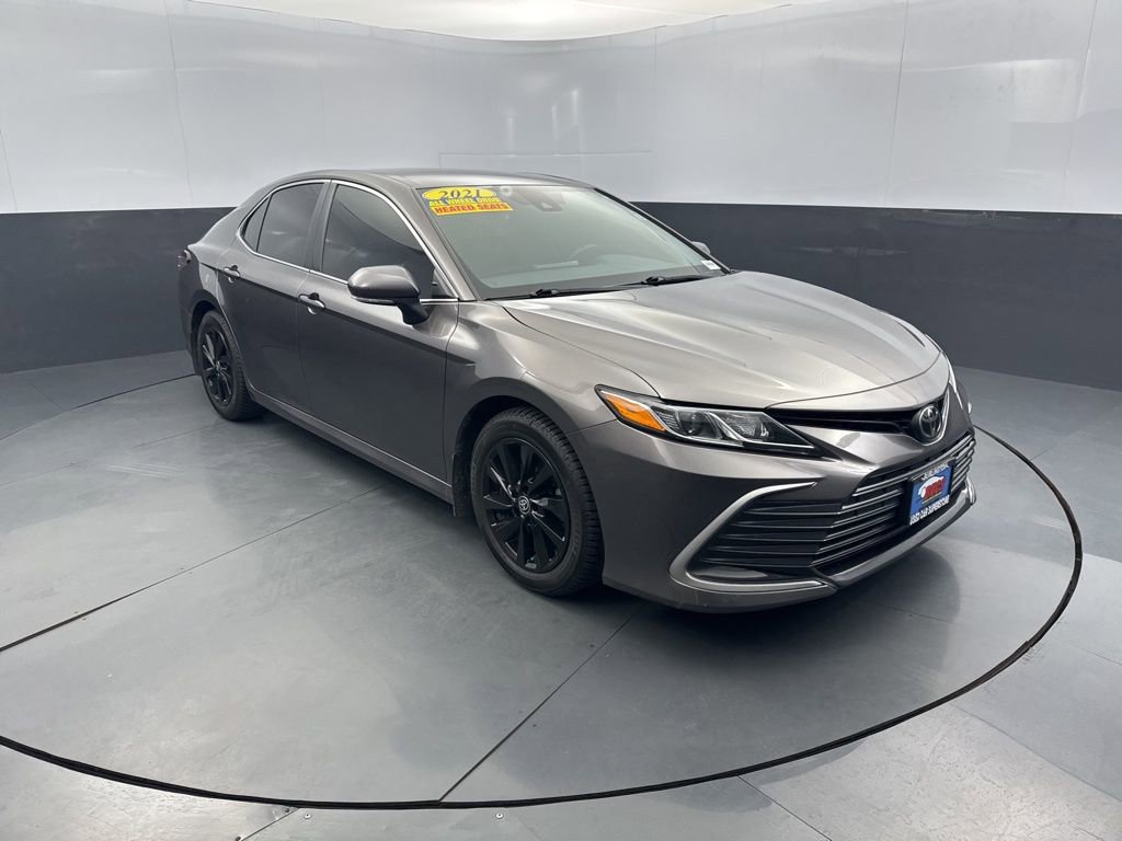 Used 2021 Toyota Camry LE w/ Cold Weather Package AWD/4WD image 7