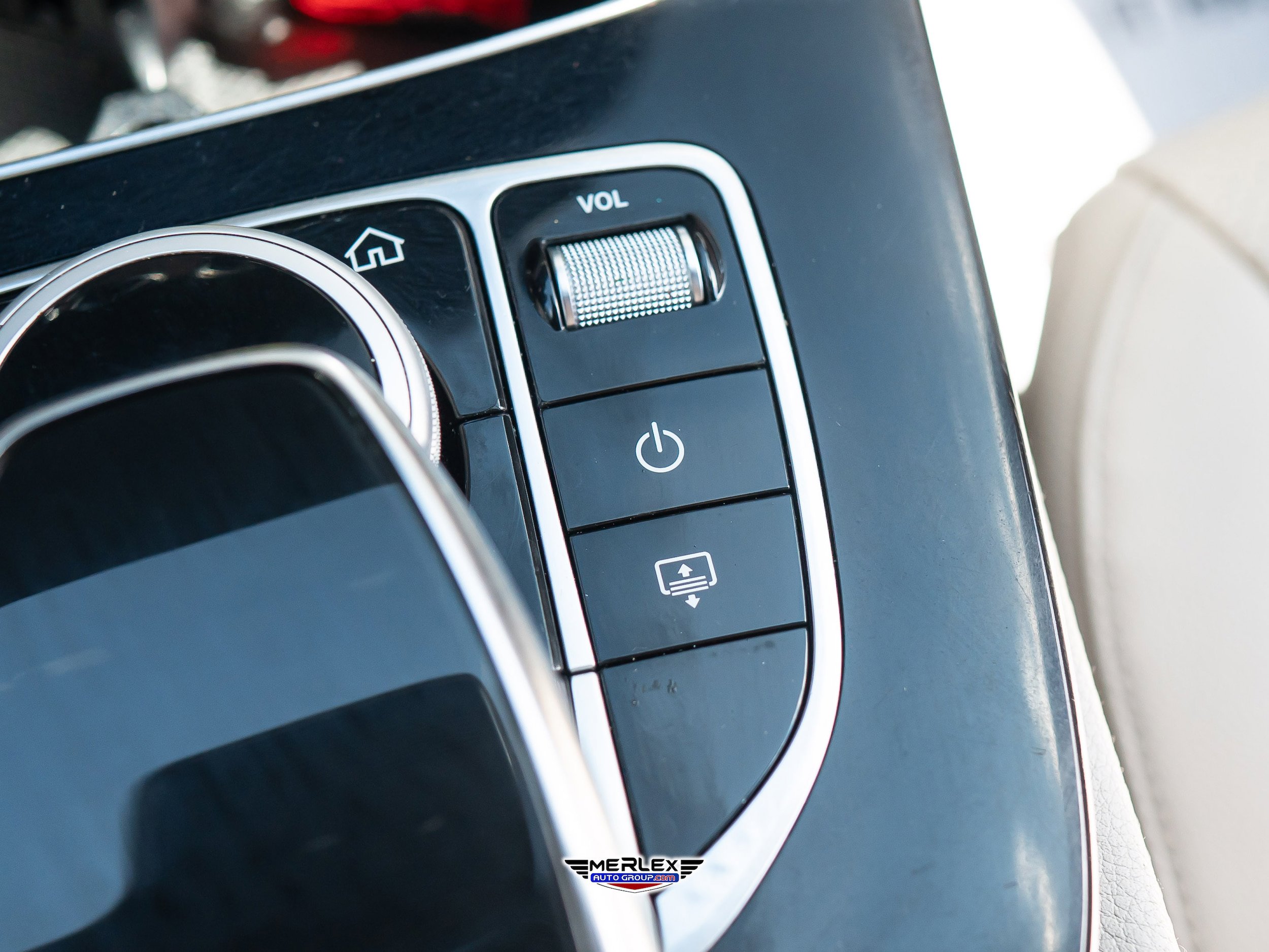 Used 2017 Mercedes-Benz E 300 image 38