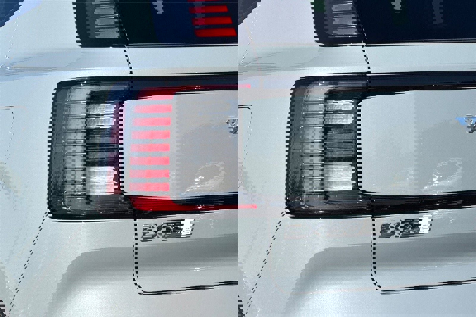 New 2026 Volvo EX30 Plus w/ Protection Package Premier image 25