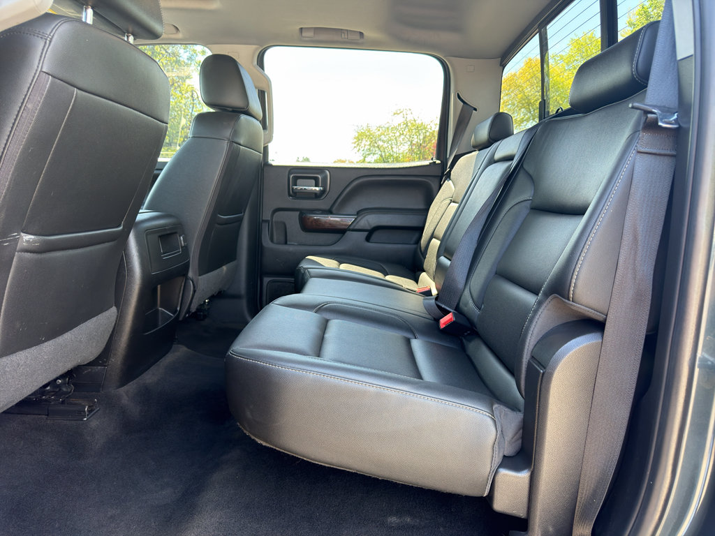 Used 2018 GMC Sierra 3500 SLT w/ Driver Alert Package AWD/4WD image 14
