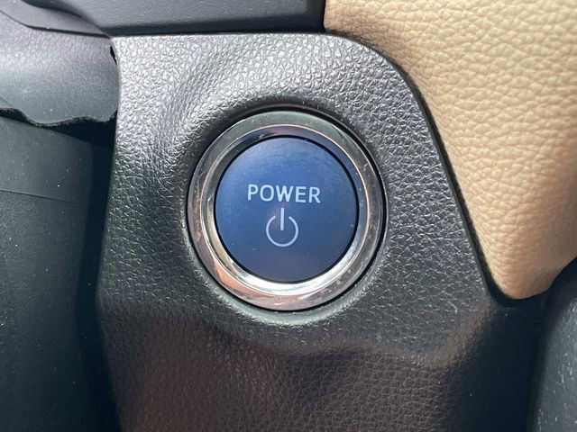 Used 2021 Toyota RAV4 Limited image 33