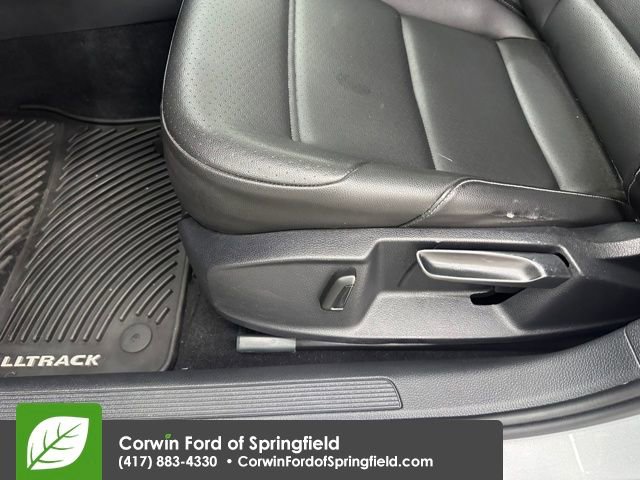 Used 2017 Volkswagen Golf Alltrack SE image 33