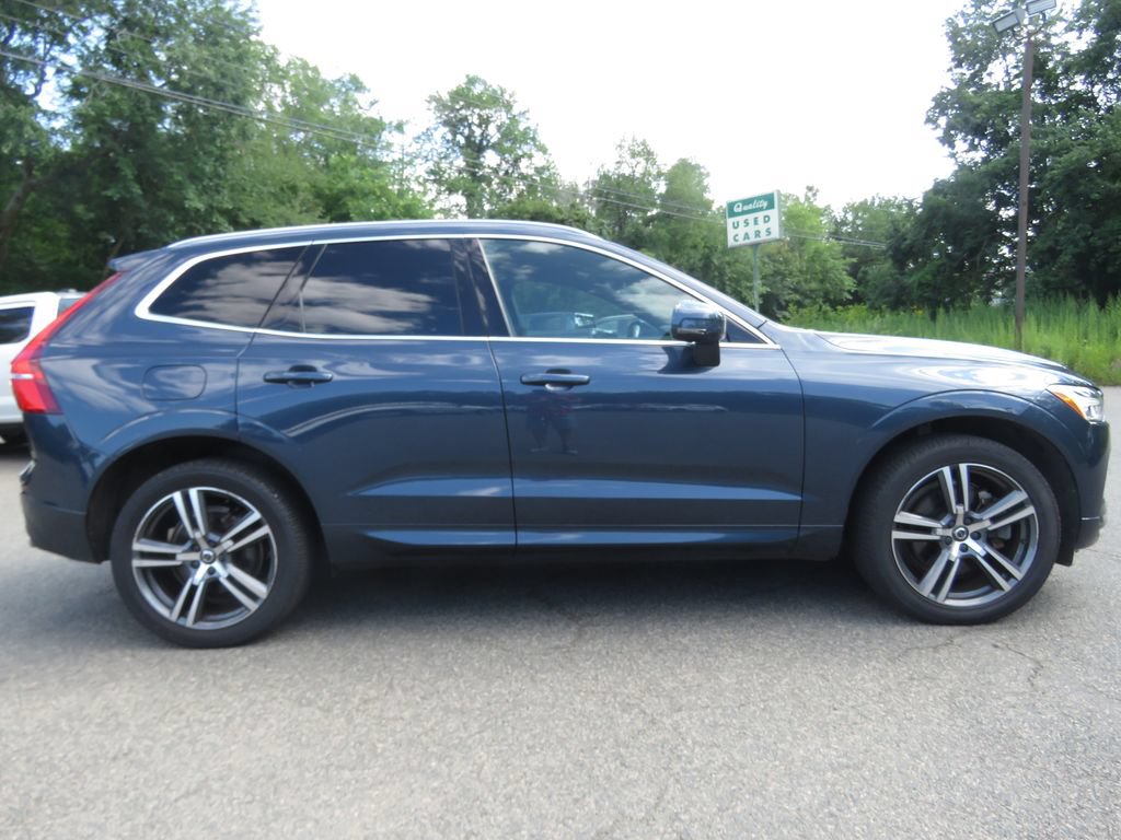 Used 2020 Volvo XC60 T8 Momentum AWD/4WD image 4
