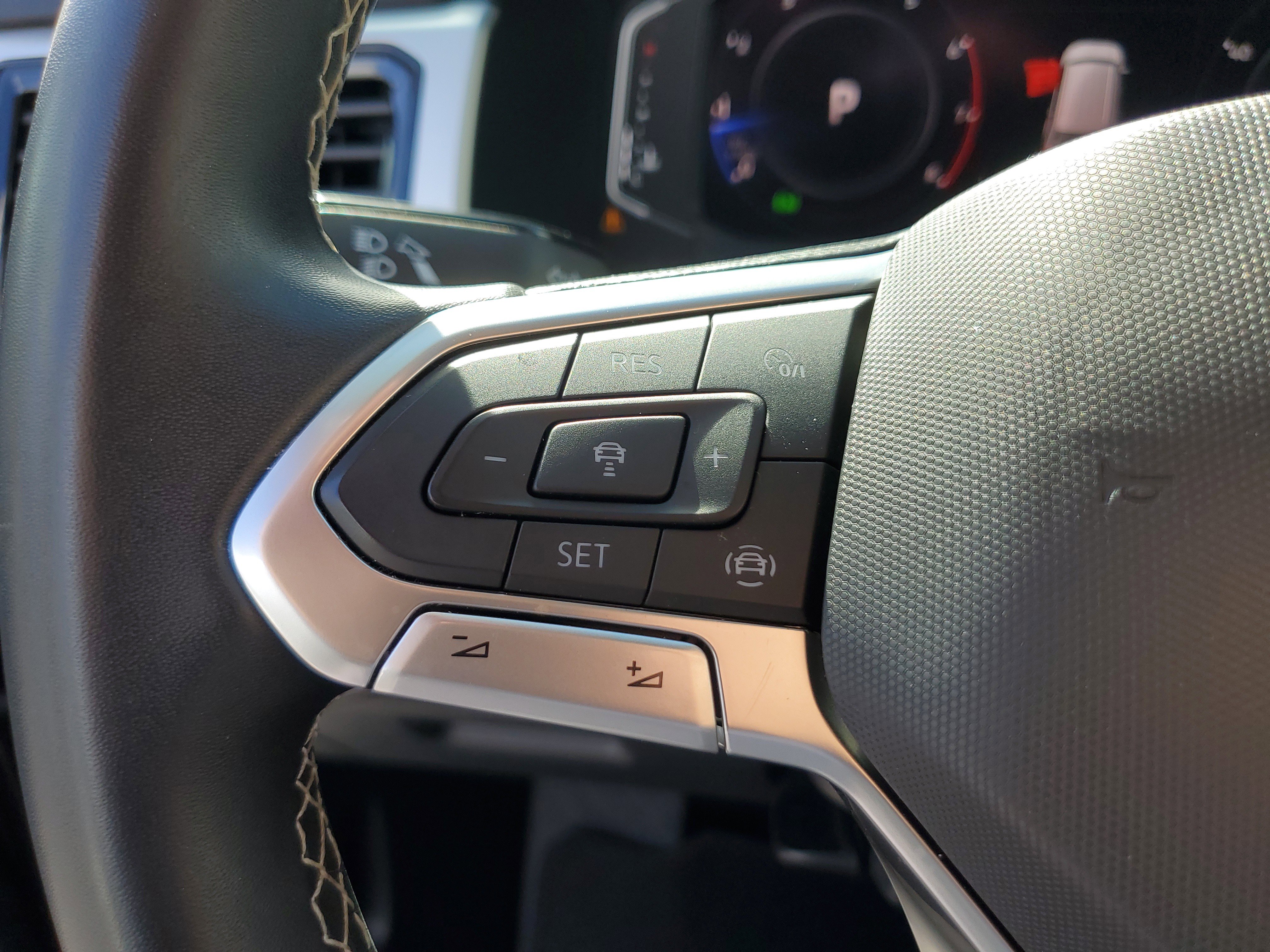 Certified 2022 Volkswagen Atlas SE w/ Panoramic Sunroof Package image 30