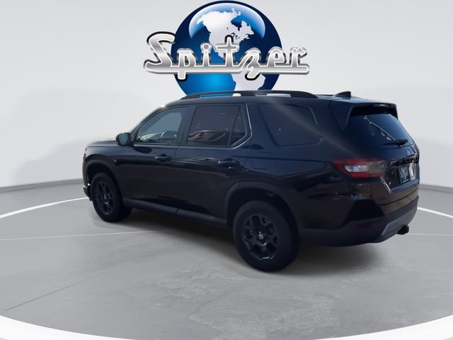 New 2025 Honda Pilot TrailSport image 8