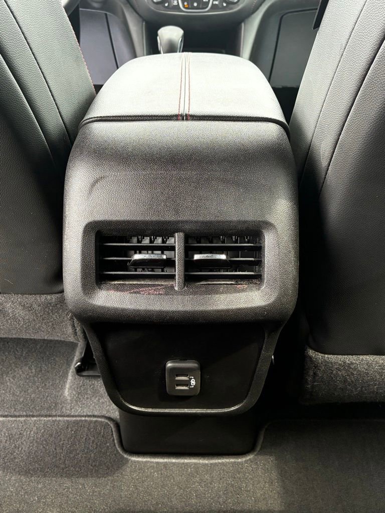 Used 2022 Chevrolet Equinox RS image 35