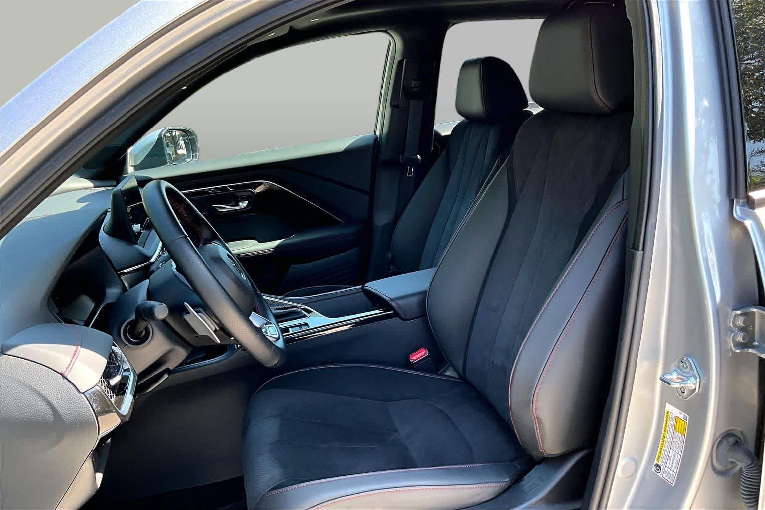 Certified 2025 Acura ADX A-Spec AWD/4WD image 8