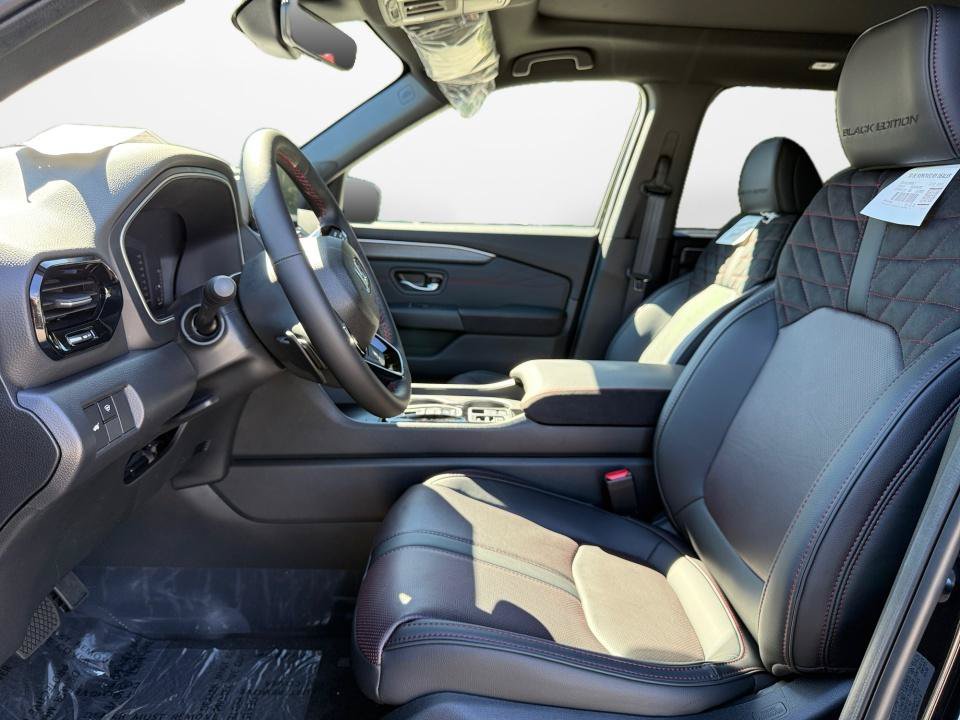 New 2026 Honda Pilot Black Edition image 9