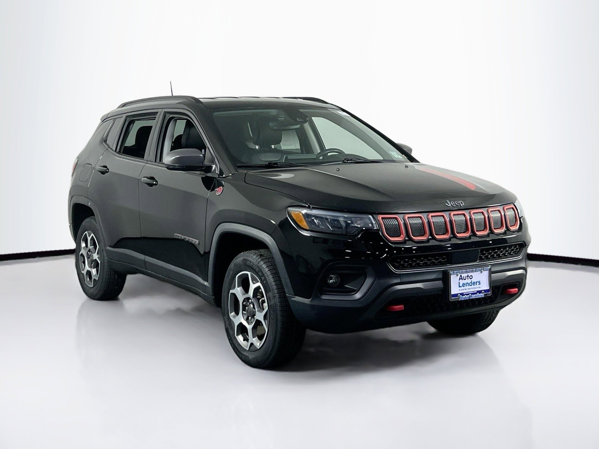 Used 2022 Jeep Compass Trailhawk AWD/4WD image 3