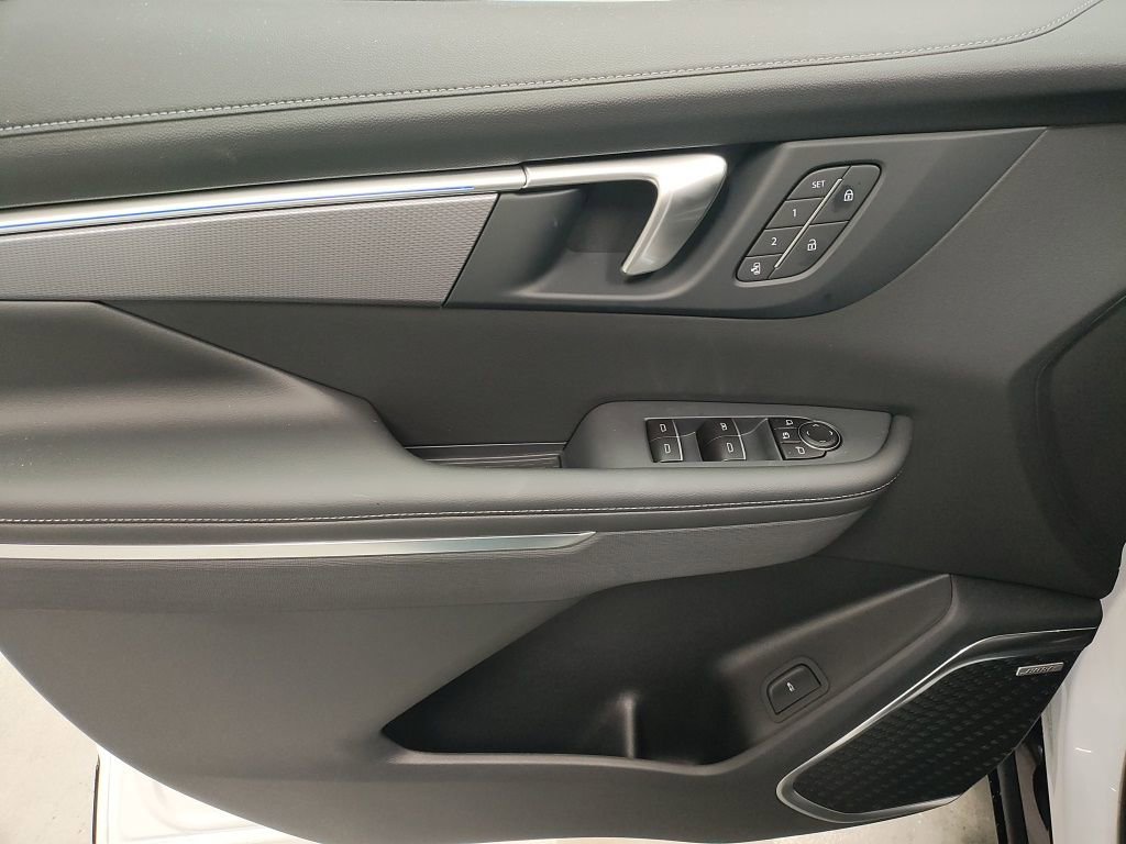 New 2026 Buick Enclave Sport Touring w/ Power Package image 25