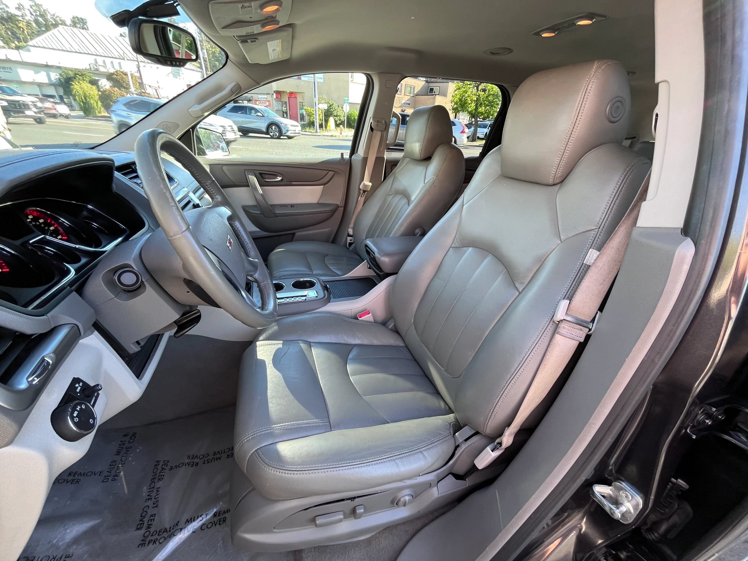Used 2015 GMC Acadia SLE FWD image 7