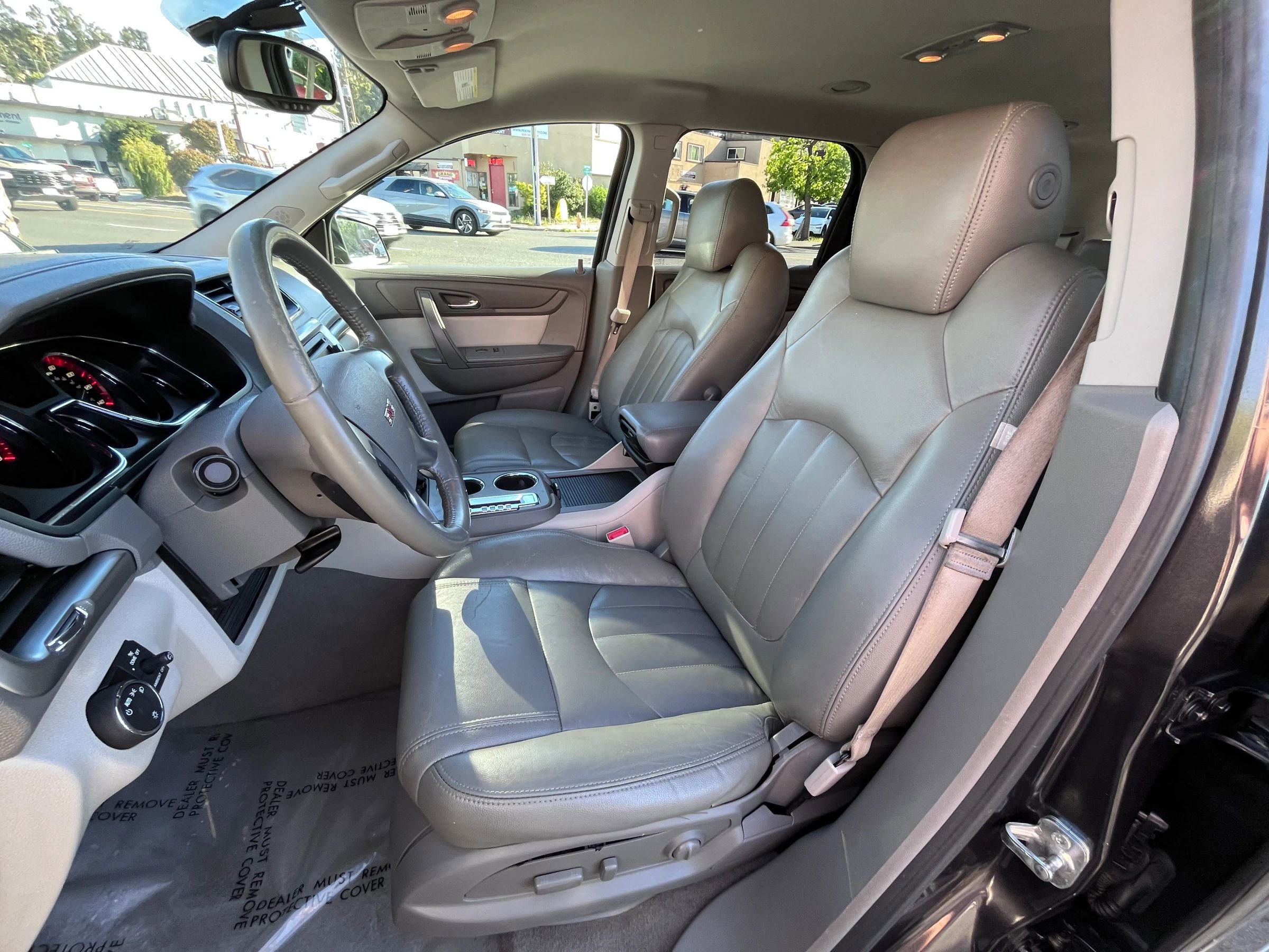 Used 2015 GMC Acadia SLE FWD image 7