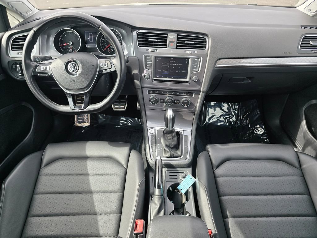 Used 2017 Volkswagen Golf Alltrack SEL image 18