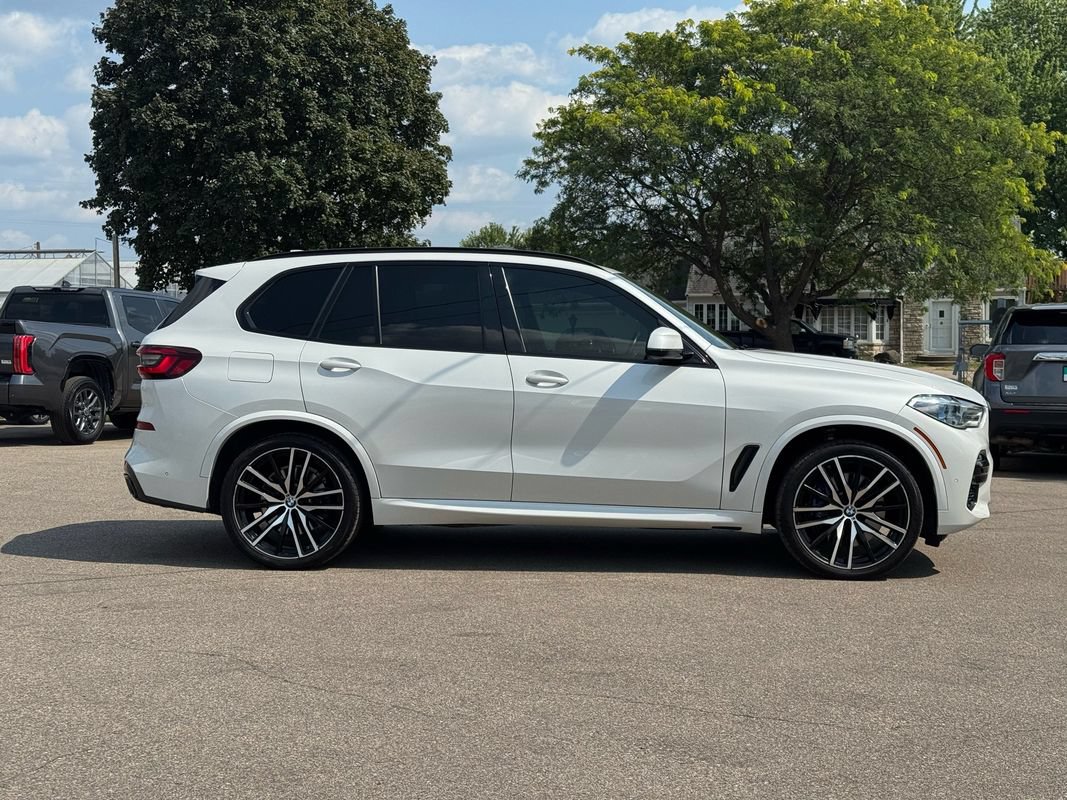 Used 2020 BMW X5 M50i AWD/4WD image 9