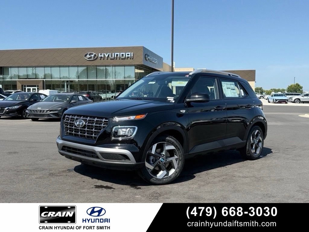 Certified 2025 Hyundai Venue SEL FWD image 1