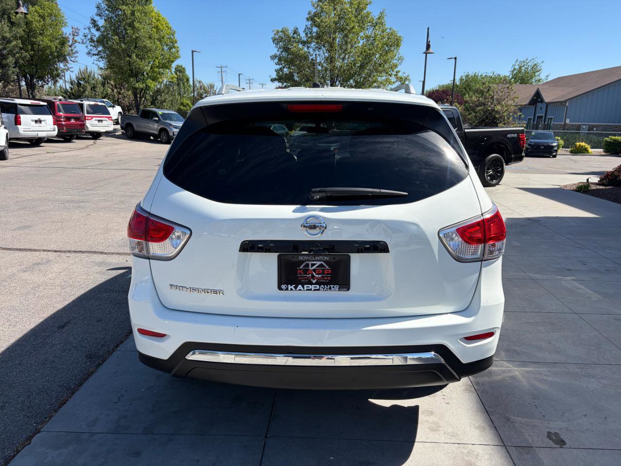 Used 2016 Nissan Pathfinder S FWD image 8