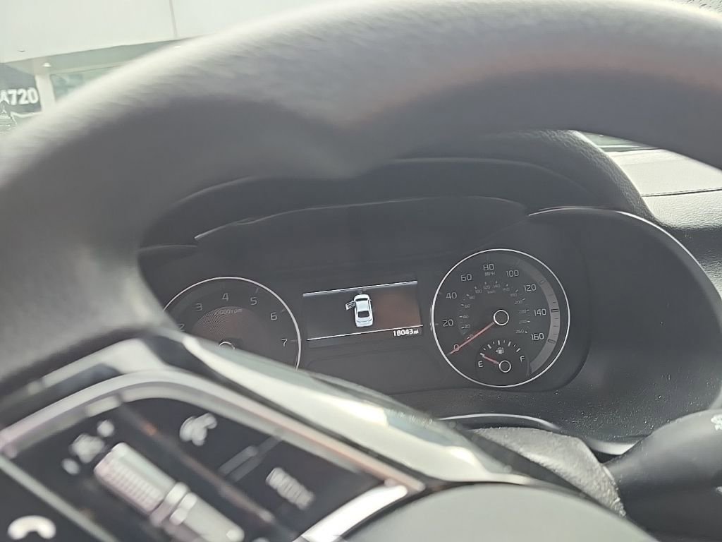 Used 2022 Kia Forte LXS w/ LXS Technology Package image 16