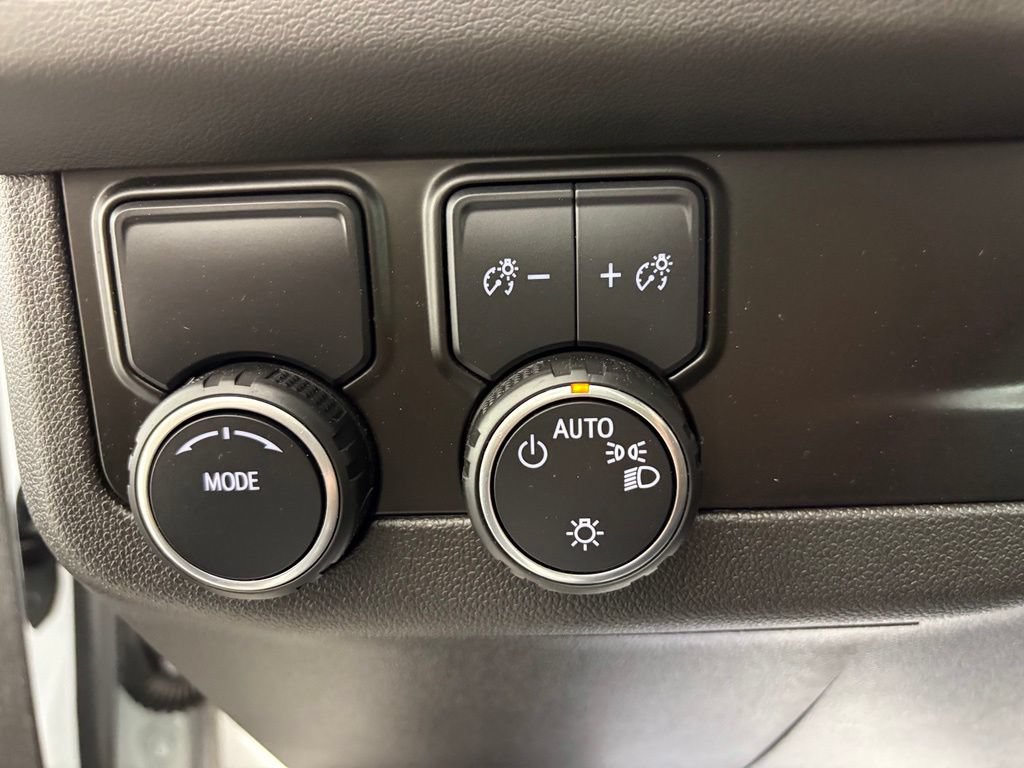 Used 2023 Chevrolet Suburban RST w/ Luxury Package RWD image 19