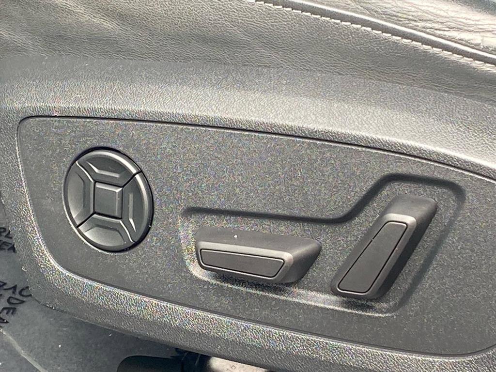 Used 2023 Audi Q4 e-tron Premium image 14