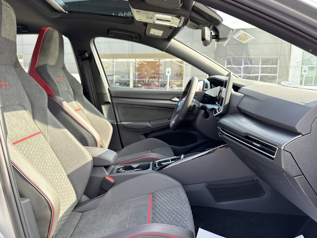 New 2026 Volkswagen GTI SE FWD image 18