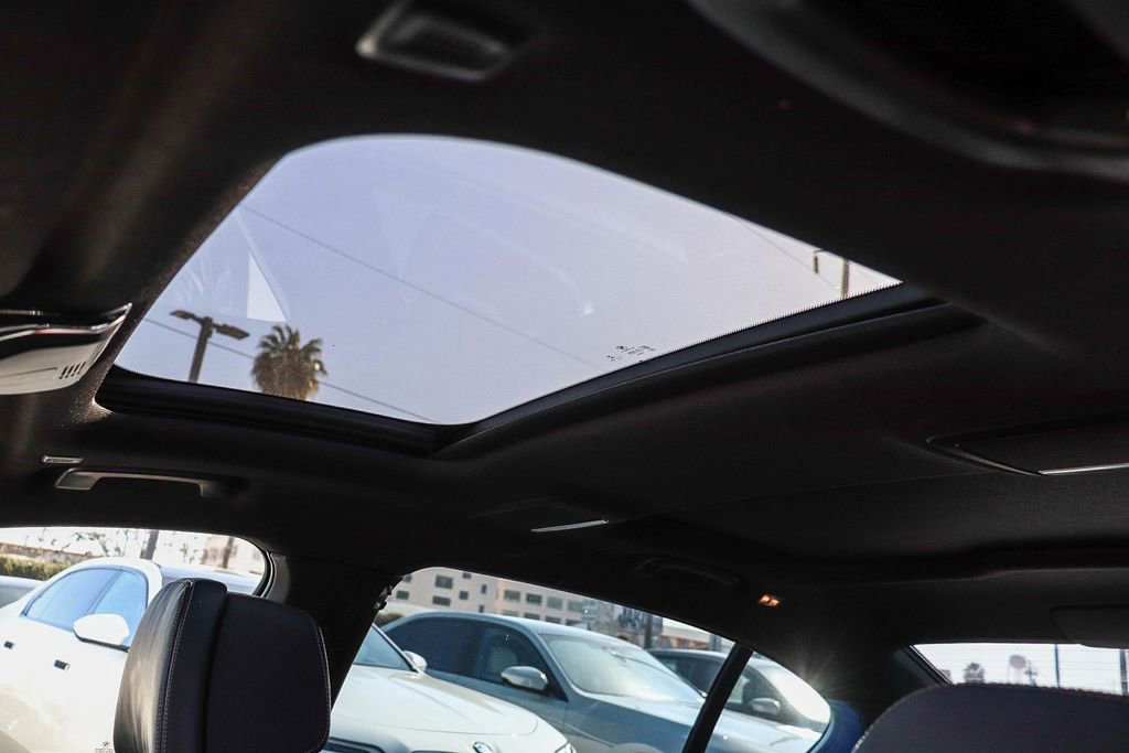 Used 2022 BMW 750i xDrive 750i xDrive w/ M Sport Package image 30