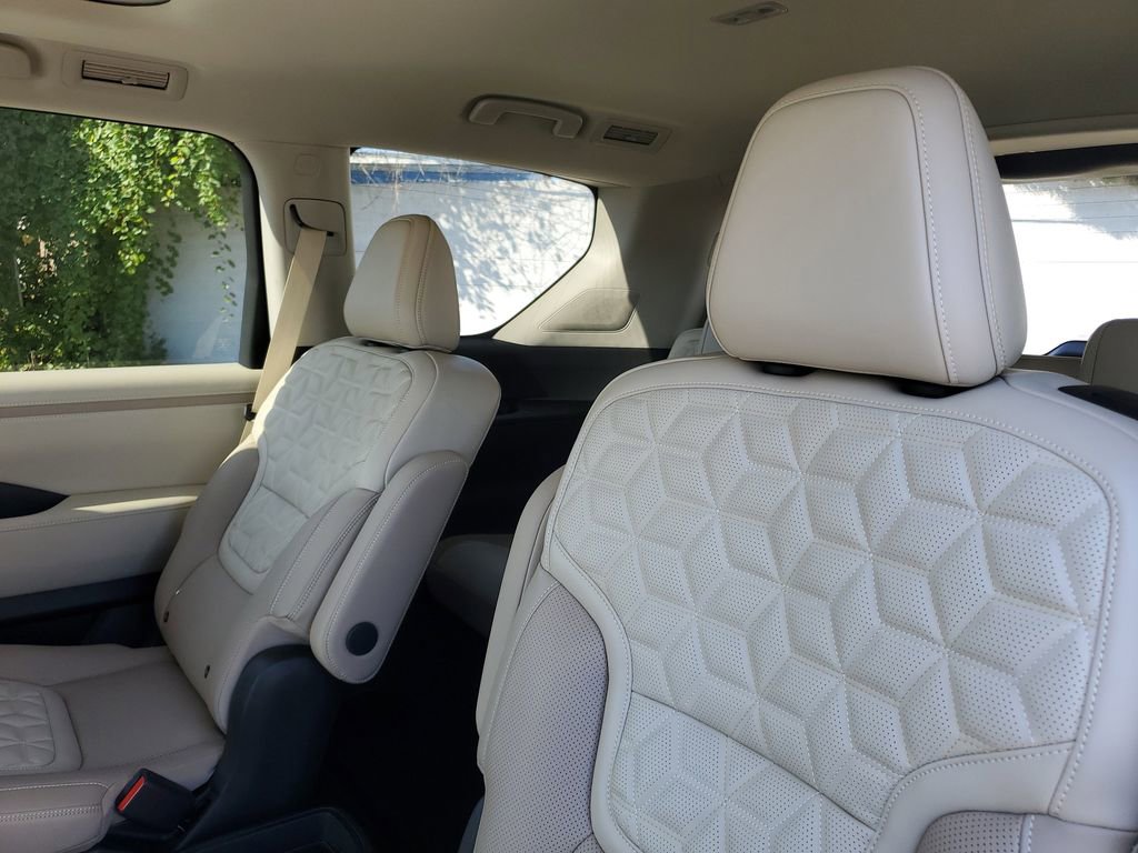 New 2026 Nissan Armada Platinum image 28