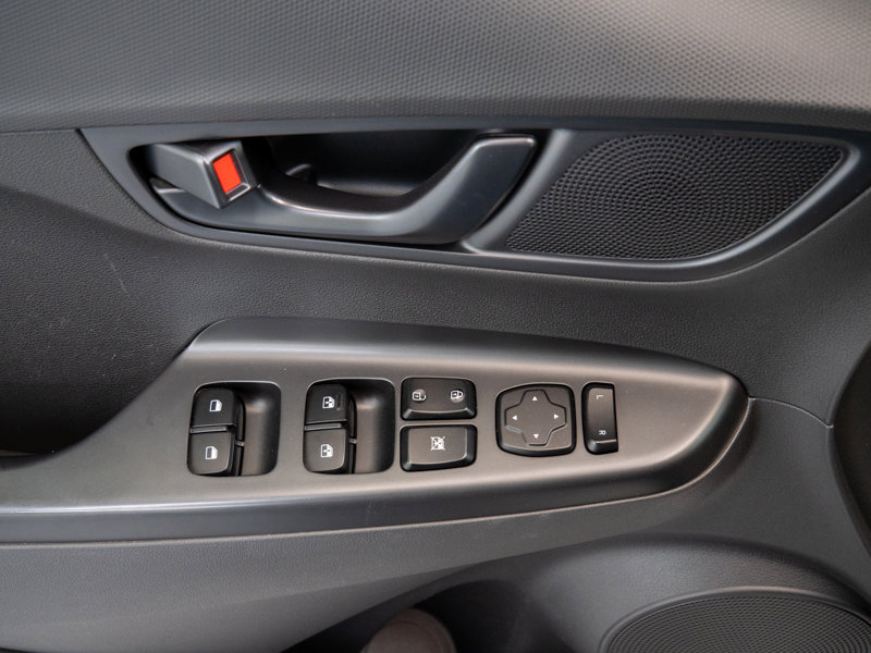 Used 2022 Hyundai Kona N Line image 11