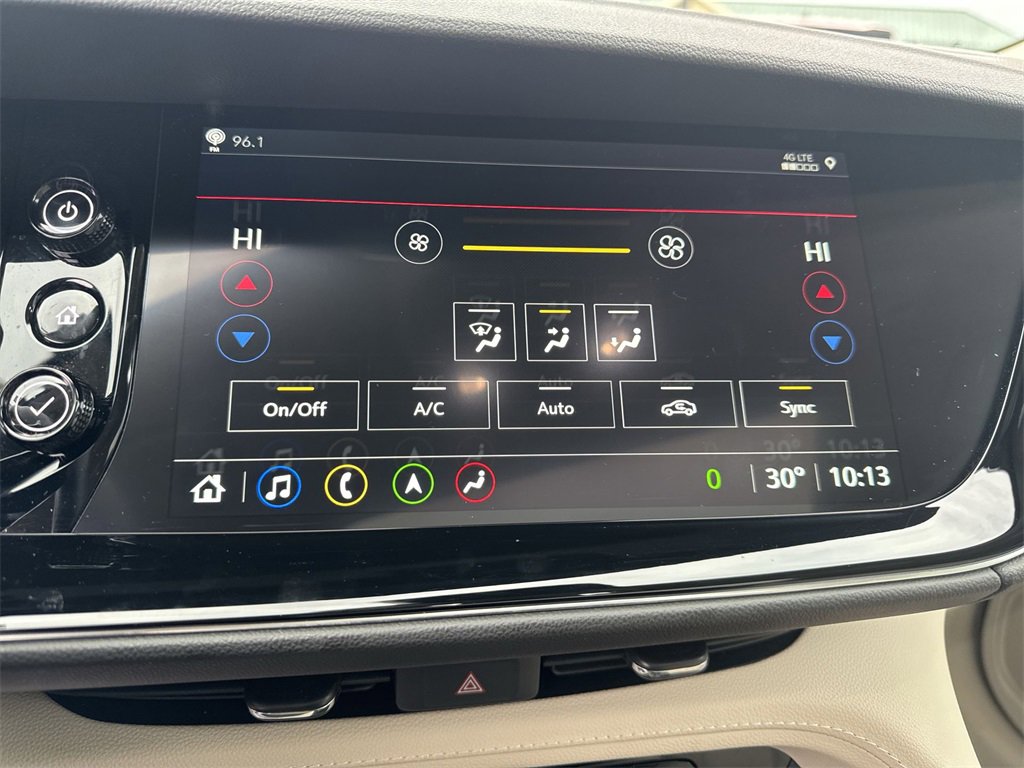 Used 2023 Buick Envision Avenir image 19