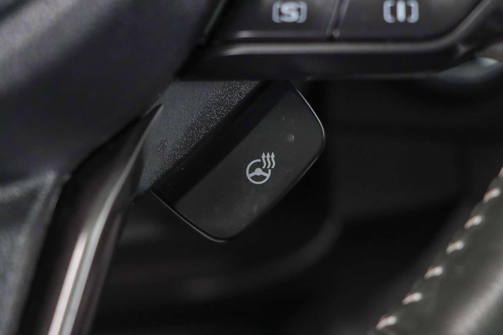 Used 2023 Subaru Forester Limited image 23