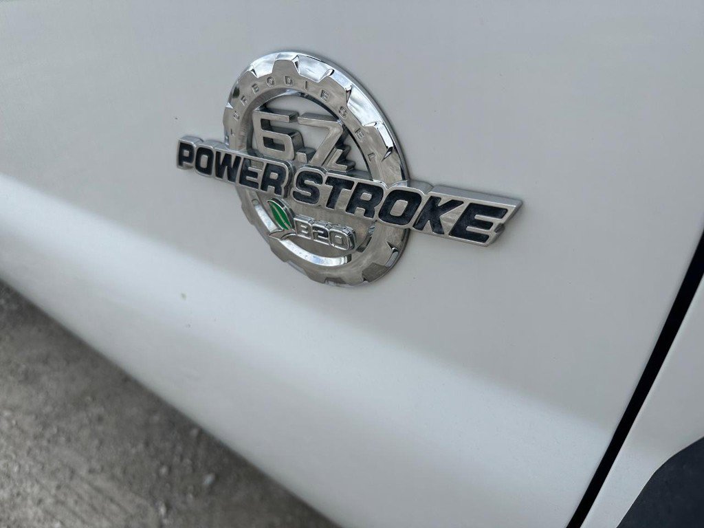 Used 2015 Ford F550 4x4 Crew Cab Super Duty image 23