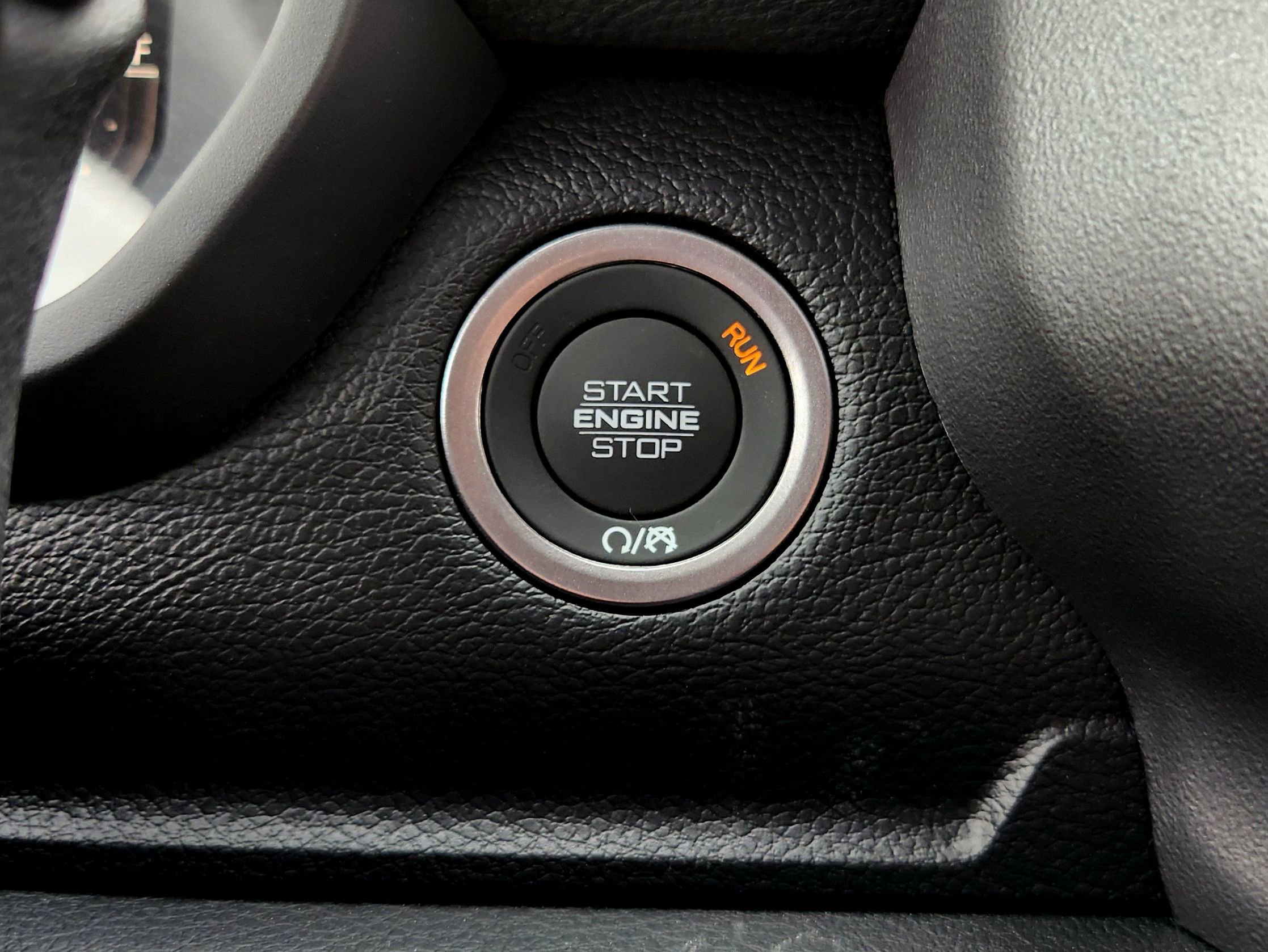 New 2026 RAM 4500 4x4 Crew Cab DRW w/ Laramie Trim Package image 24