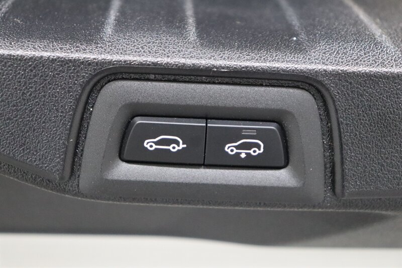 Used 2026 BMW X5 M60i AWD/4WD image 42