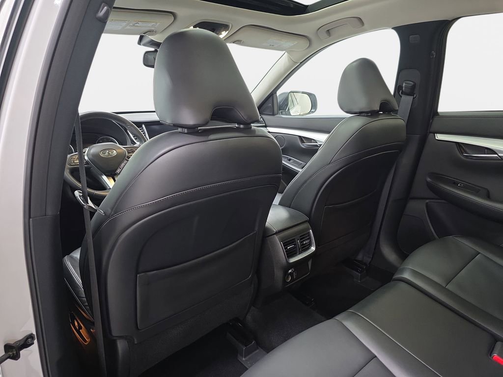 Used 2020 INFINITI QX50 Luxe w/ Cargo Package AWD/4WD image 12