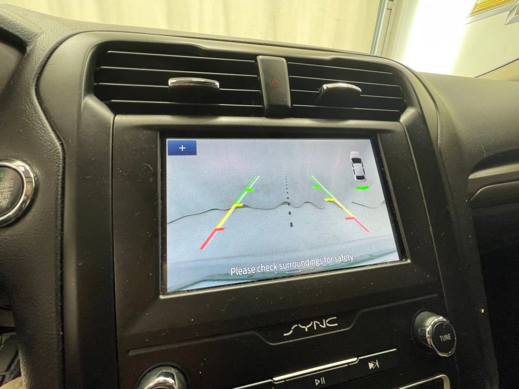 Used 2019 Ford Fusion SE w/ Equipment Group 151A image 16