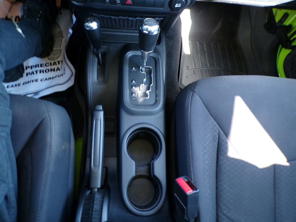 Used 2013 Jeep Wrangler Unlimited Sport image 22