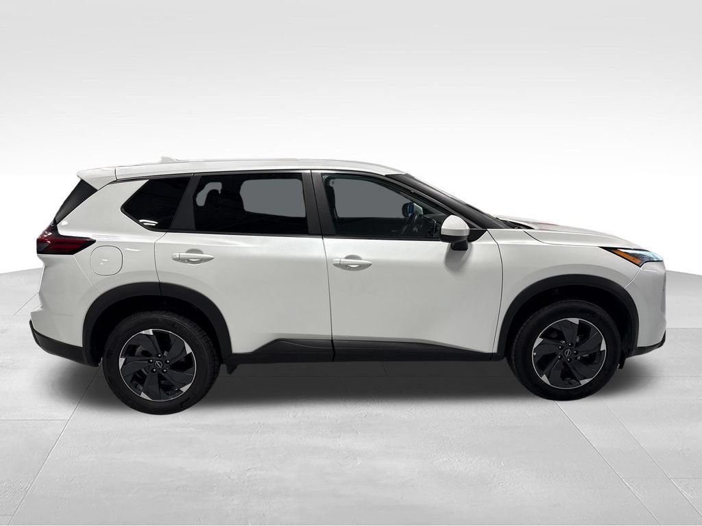 Used 2024 Nissan Rogue SV AWD/4WD image 47