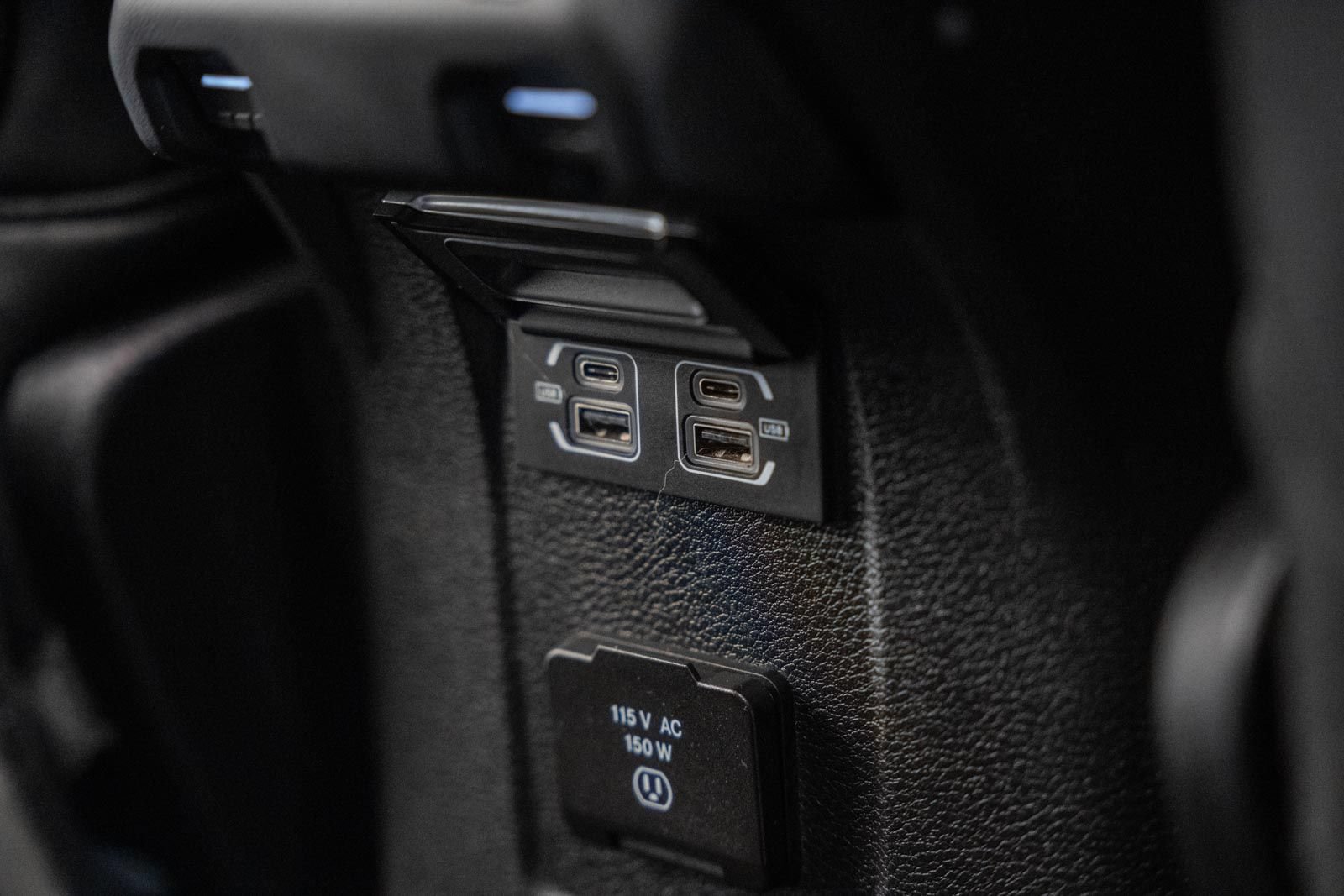 Used 2024 Jeep Wrangler Unlimited Sahara AWD/4WD image 41