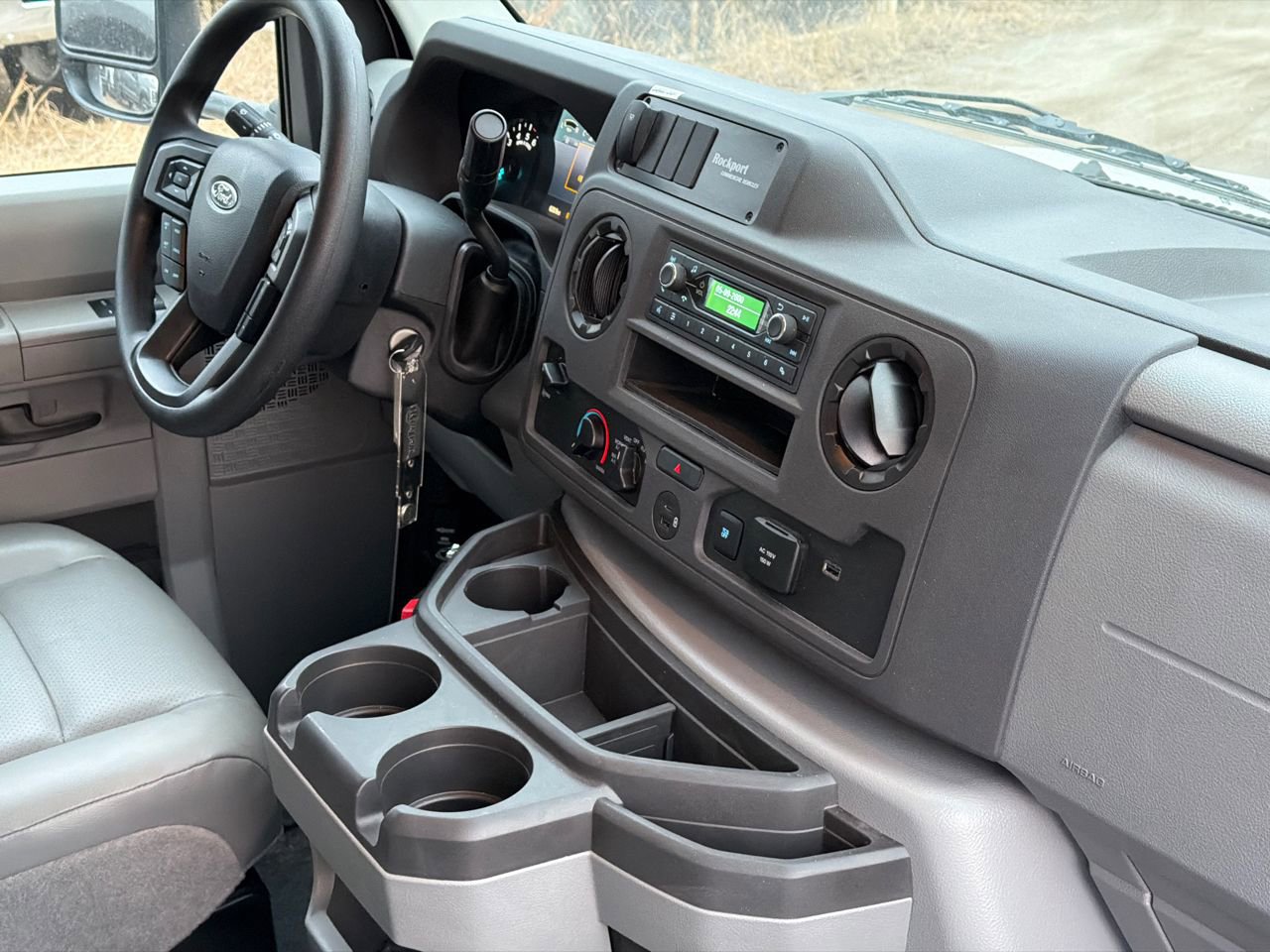 New 2026 Ford E-450 and Econoline 450 Super Duty w/ Power Equipment Group RWD image 11