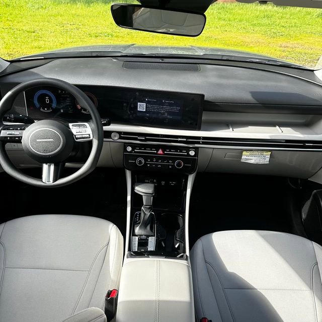 Certified 2025 Hyundai Tucson SE image 20