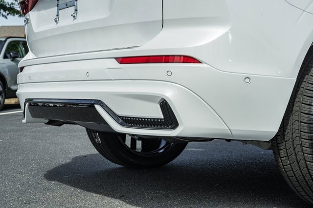 New 2026 Volvo XC60 B5 Ultra w/ Protection Package Premier image 8