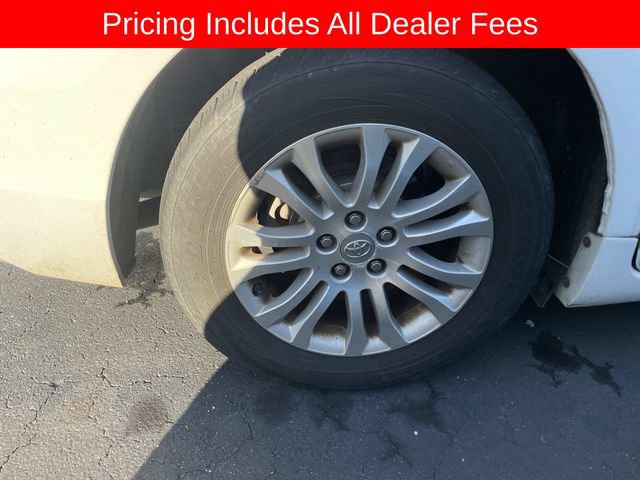 Used 2013 Toyota Sienna XLE FWD image 11