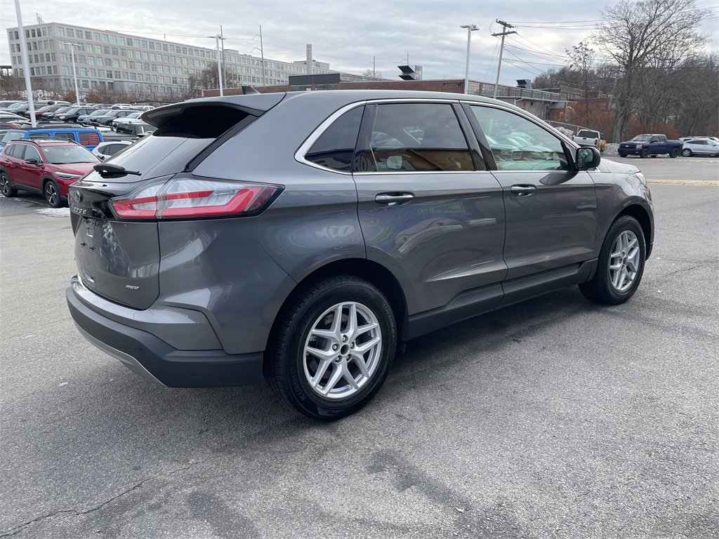 Used 2023 Ford Edge SEL image 8