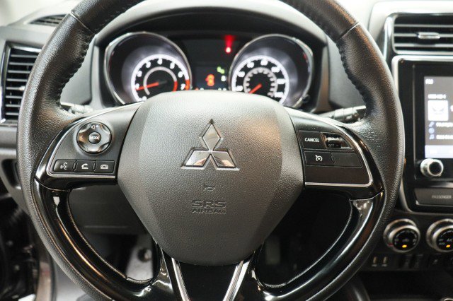 Used 2025 Mitsubishi Outlander Sport SE AWD/4WD image 9