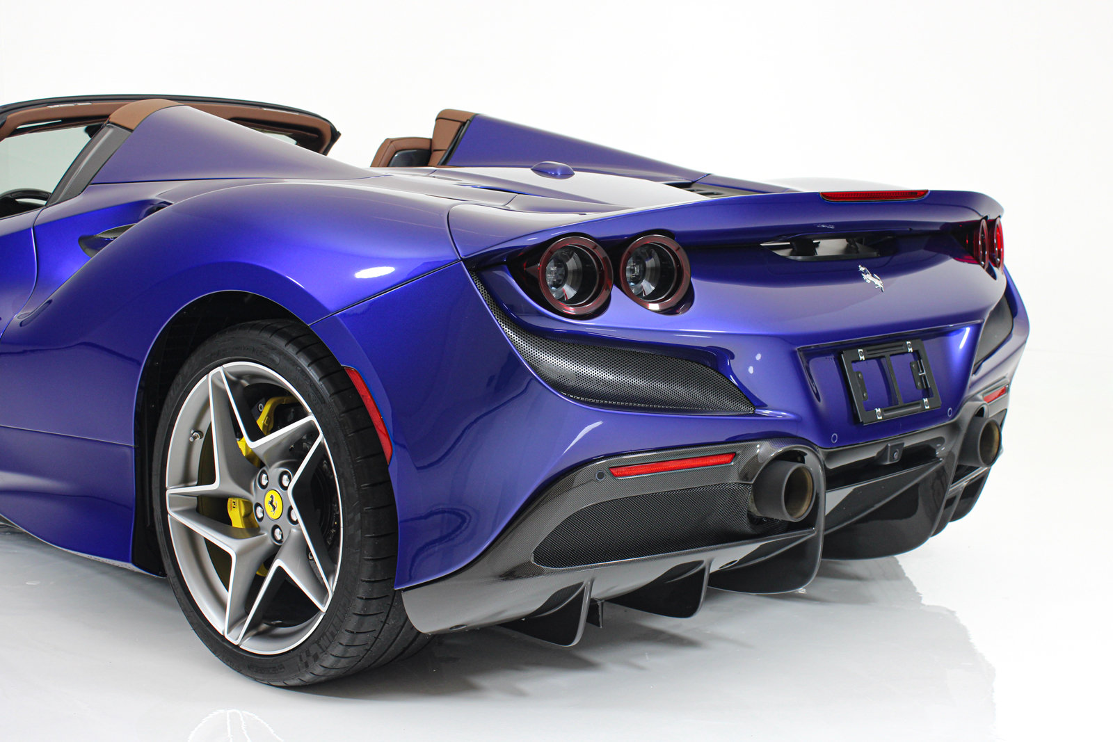 Certified 2023 Ferrari F8 Tributo RWD image 36