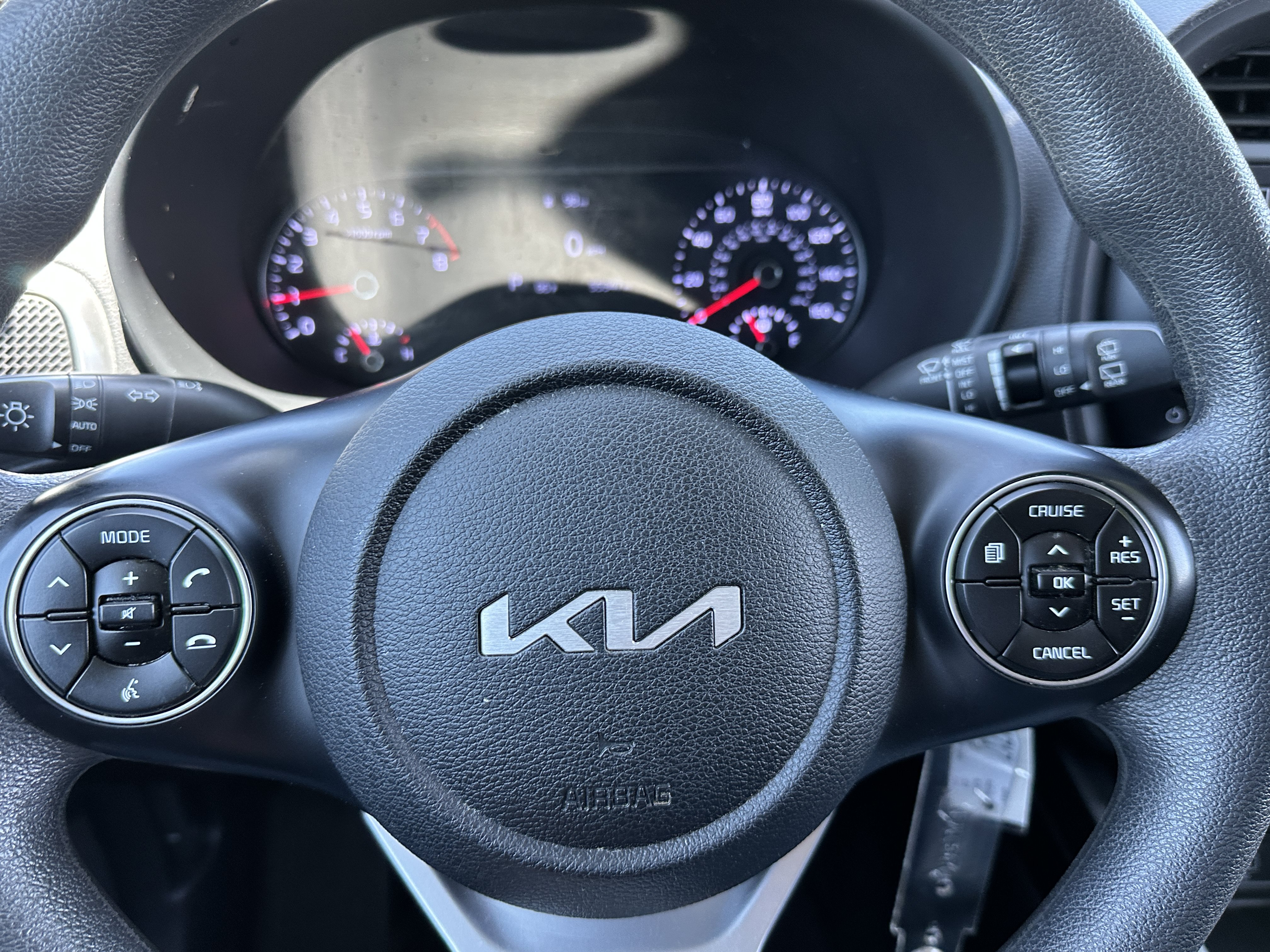 Certified 2022 Kia Soul LX w/ Technology Package FWD image 23