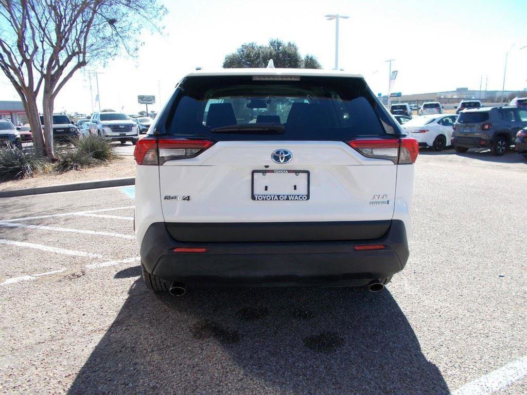 Used 2023 Toyota RAV4 XLE image 4