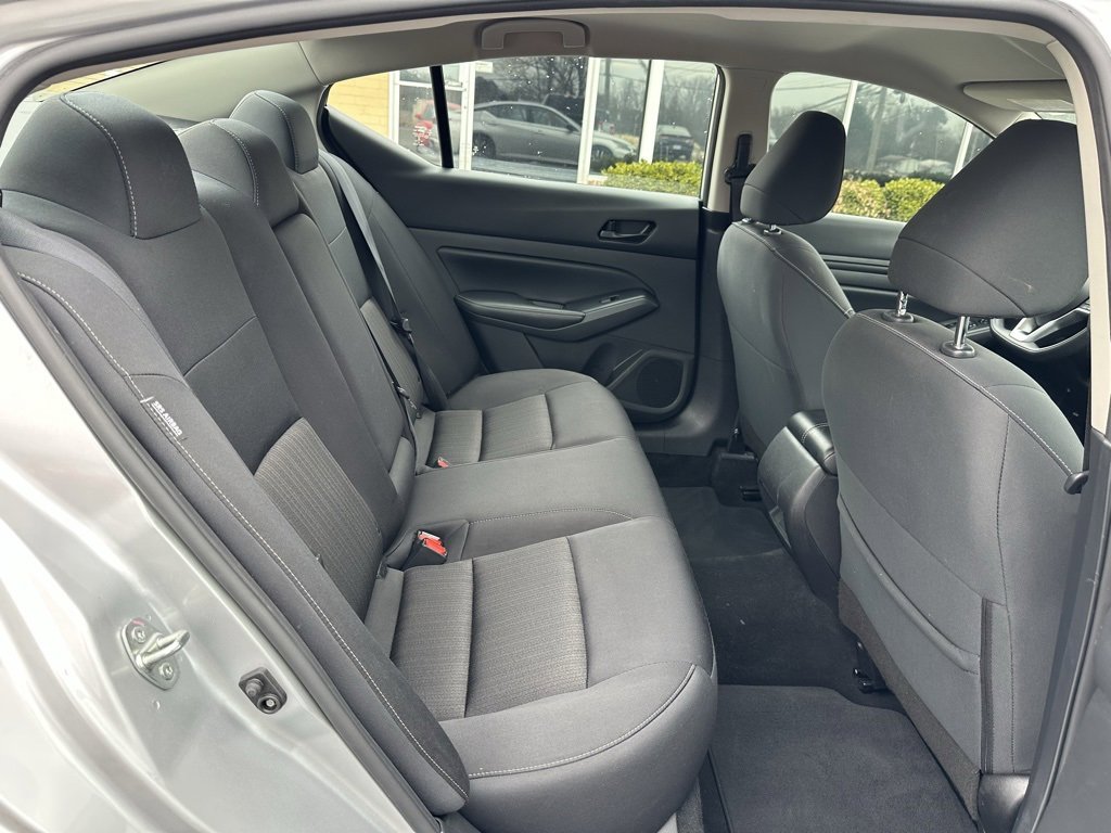 Used 2024 Nissan Altima 2.5 SV image 18