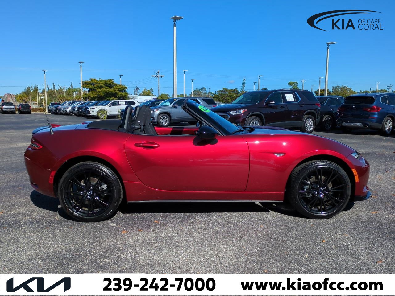 Used 2025 MAZDA MX-5 Miata Club w/ Interior Package image 4